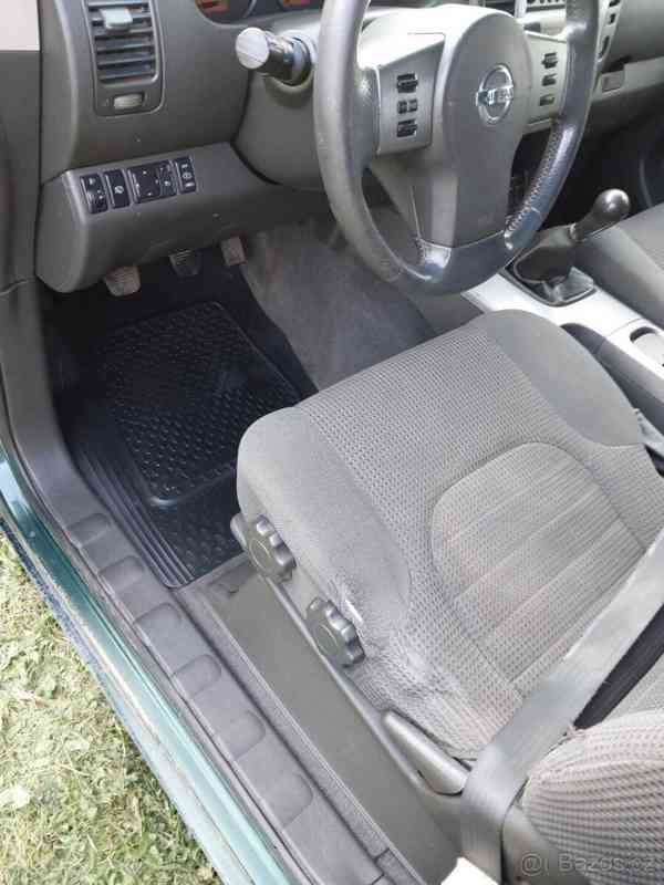 Nissan Pathfinder 2,5   4x4 - foto 16