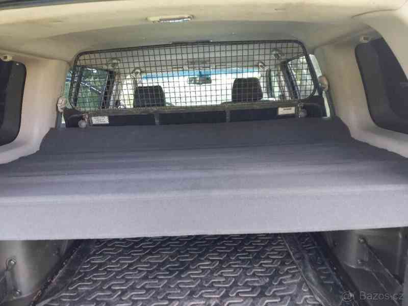 Nissan Pathfinder 2,5   4x4 - foto 9