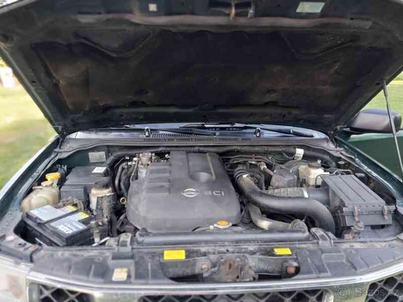 Nissan Pathfinder 2,5   4x4 - foto 14