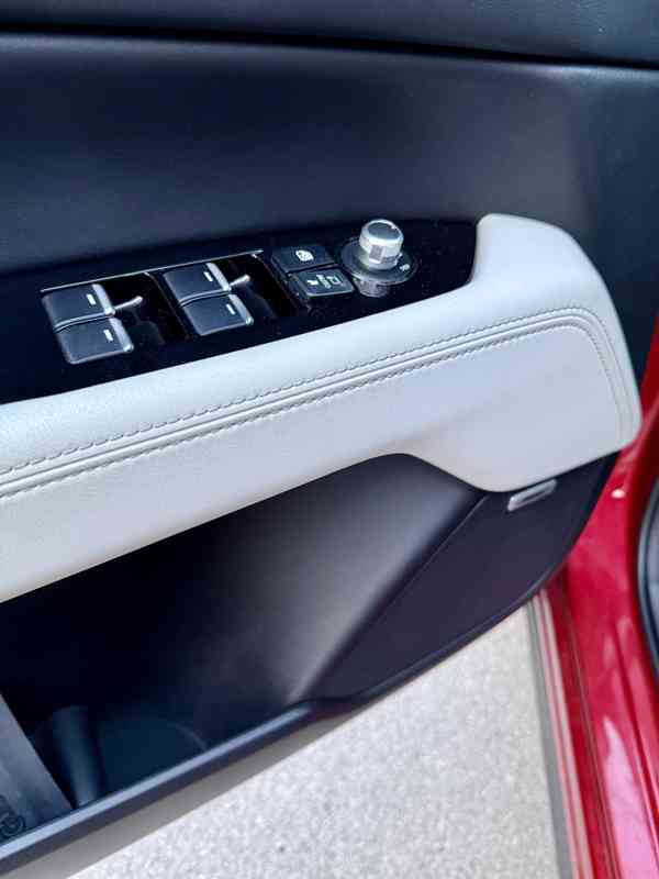 Prodám SUV Mazda CX-5, Revolution TOP, 2,5i/143 kW, A/T, AWD - foto 18