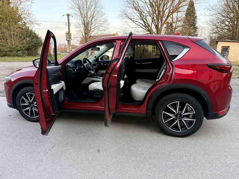 Prodám SUV Mazda CX-5, Revolution TOP, 2,5i/143 kW, A/T, AWD - foto 5
