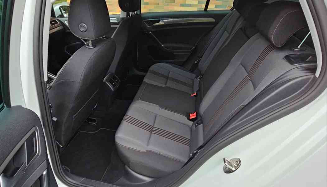 volkswagen golf TDI - foto 11