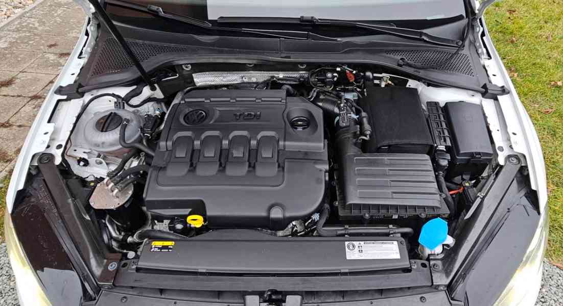 volkswagen golf TDI - foto 20