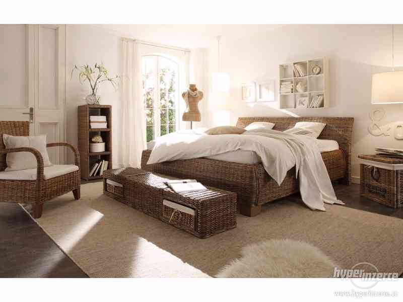 Ratanová manželská postel, proutěná postel - foto 3