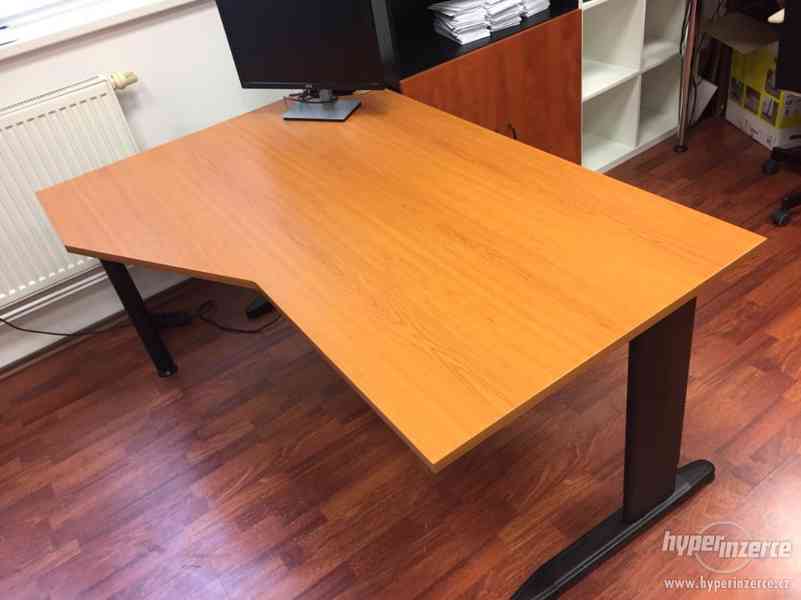 Kancelářský stůl – vykrojený - foto 2