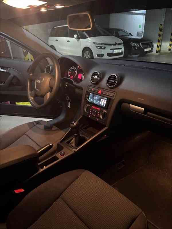 Audi A3 1,6 MPI 75 kW, černá metalíza - foto 7
