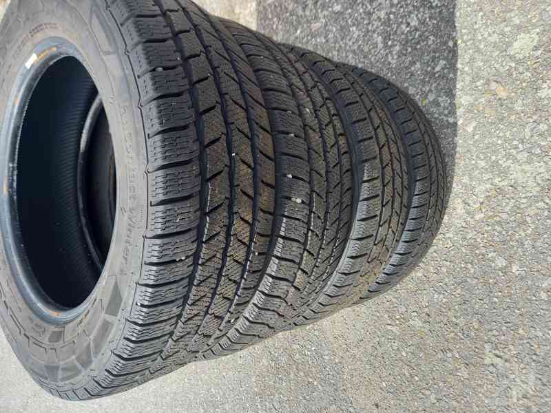 4ks ZÁNOVNÍ zátežové užitkové pneu 215/65R16C Continetal - foto 19