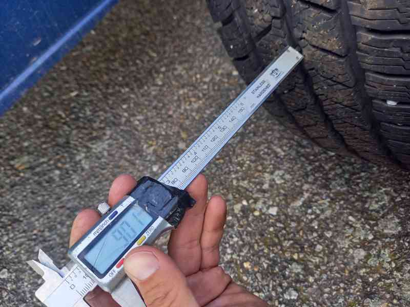 4ks ZÁNOVNÍ zátežové užitkové pneu 215/65R16C Continetal - foto 3