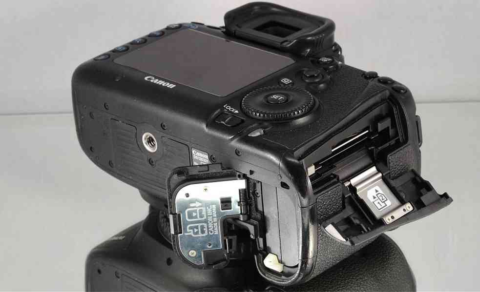 Canon EOS 5D Mark III 22,3 MPix*Full HDV*62000 Exp - foto 7