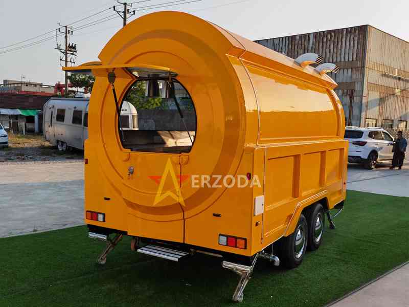 FoodTruck , Gastro přívěs 3.8M - foto 4