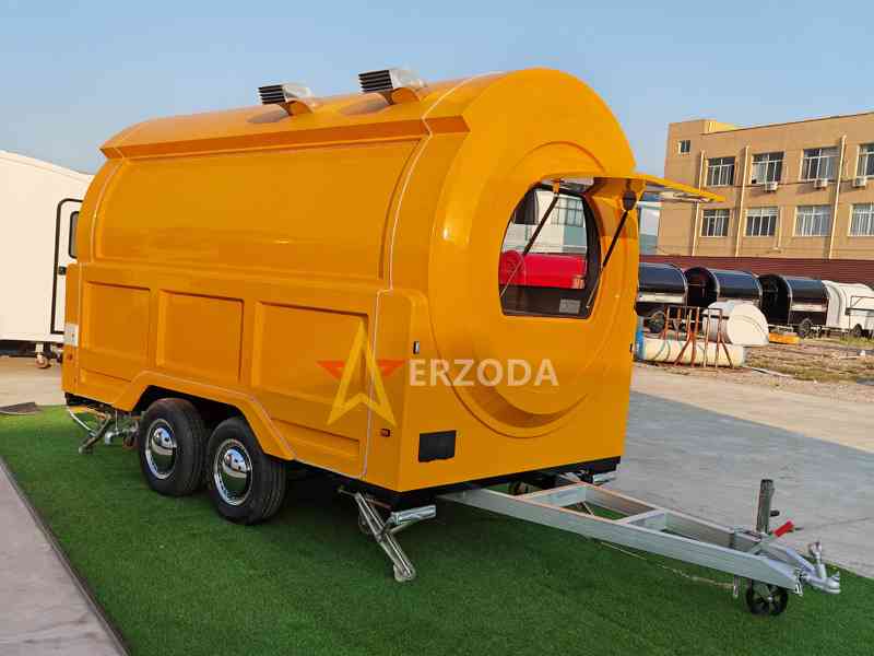 FoodTruck , Gastro přívěs 3.8M - foto 3