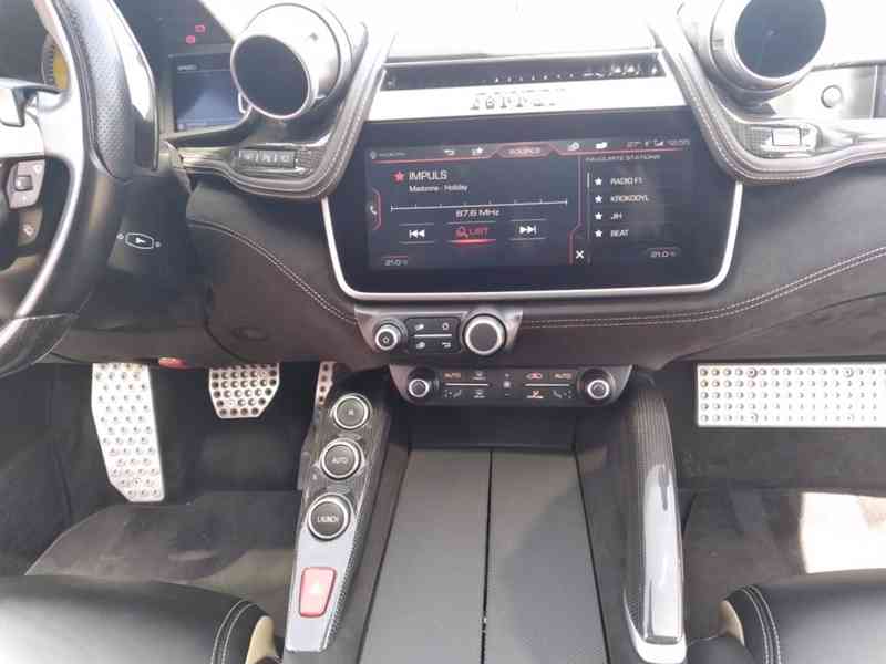 FERRARI GTC4 LUSSO V12 - foto 15