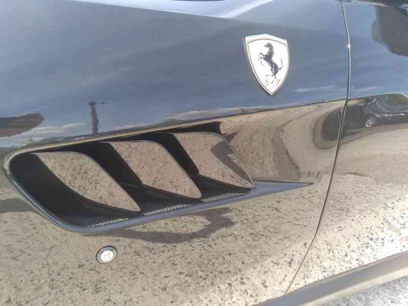 FERRARI GTC4 LUSSO V12 - foto 30