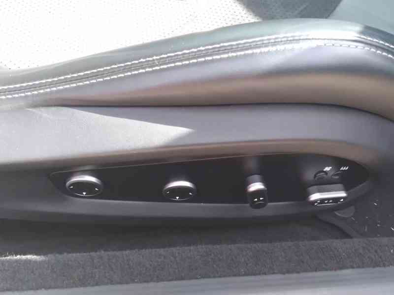 FERRARI GTC4 LUSSO V12 - foto 21