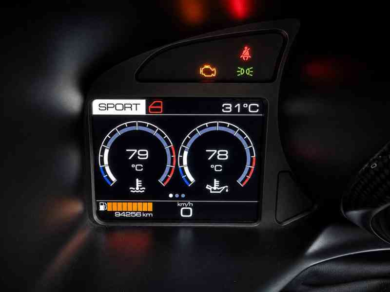 FERRARI GTC4 LUSSO V12 - foto 38