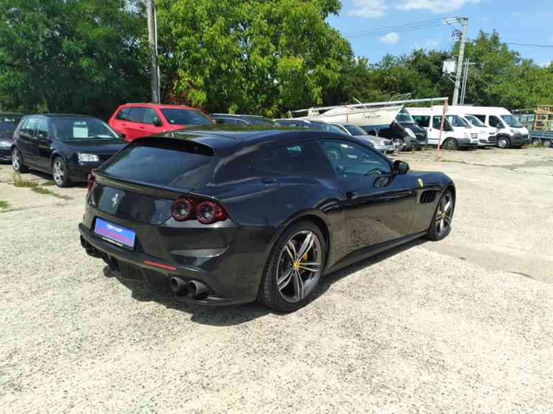 FERRARI GTC4 LUSSO V12 - foto 8