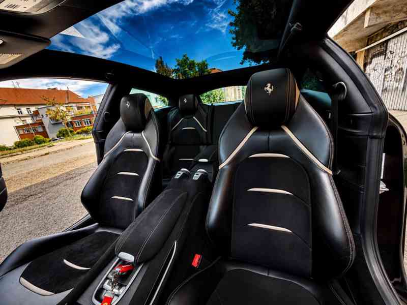 FERRARI GTC4 LUSSO V12 - foto 40