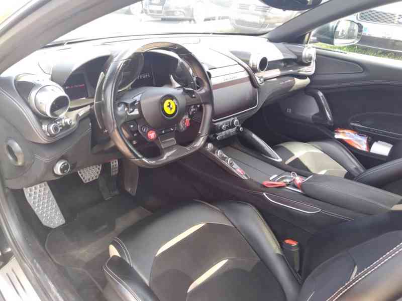 FERRARI GTC4 LUSSO V12 - foto 9