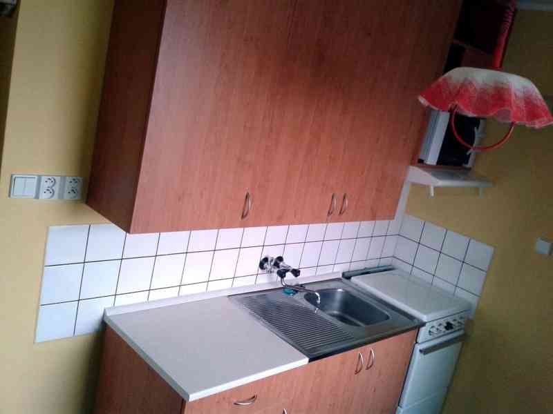 Pronájem bytu 1+1 Blansko Dvorská ul. - foto 2