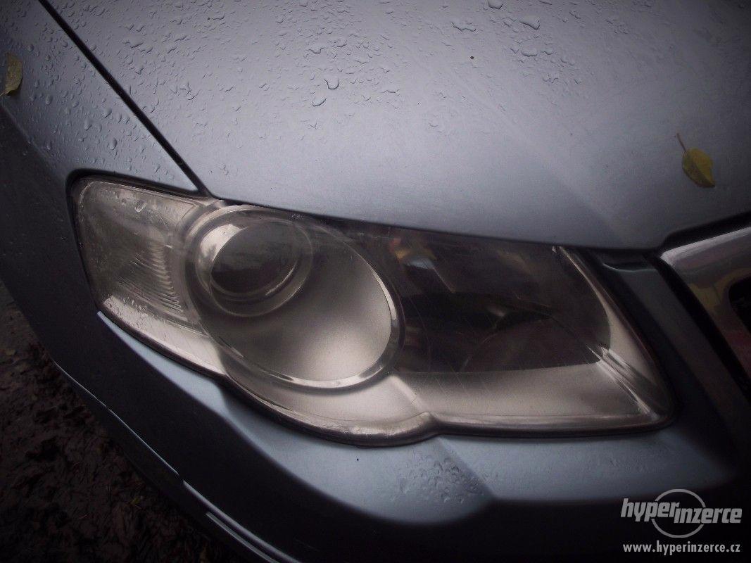 Přední světla anglické Volkswagen Passat B6 - foto 1