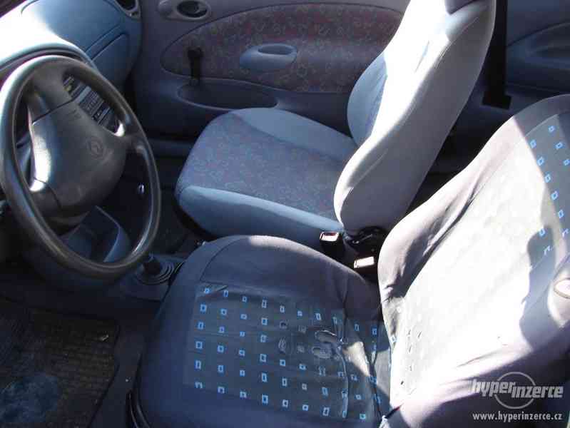 Mazda 121 1.3i r.v.1997 (eko 3000 KČ.) (Ford Fiesta) - foto 8
