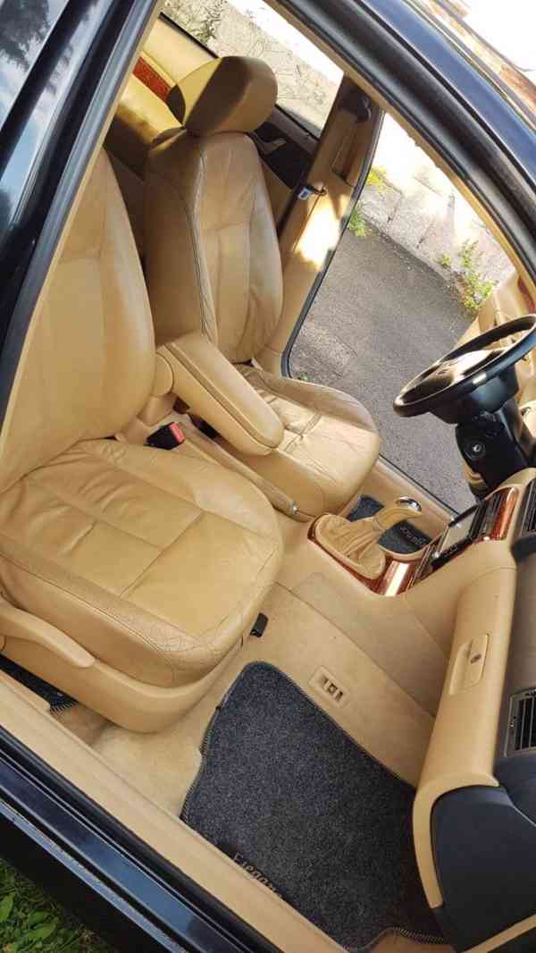 škoda octavia 1.9 laurin & klement - foto 4