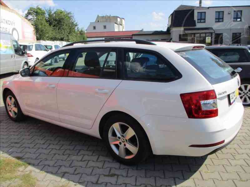 Škoda Octavia 1,6 TDI 85kW Ambition 1.MAJITEL-DPH - foto 3