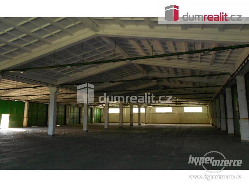 Prodej rozlehlého areálu o rozloze 59000 m2 vhodný pro komerční účely, Terezín, okr. Litoměřice - foto 6