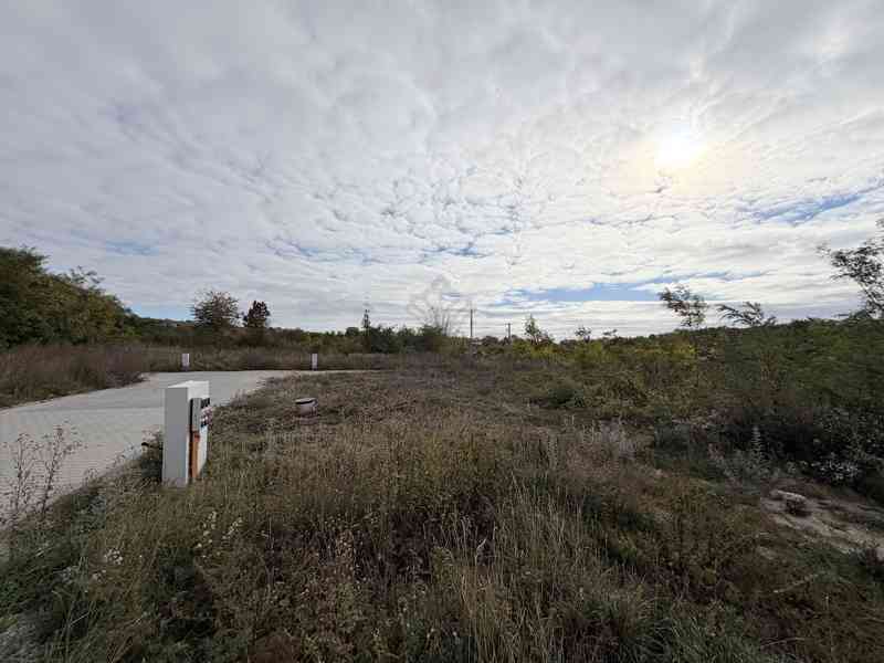 PRODEJ STAVEBNÍHO POZEMKU O CP 721 M² MIKULOV NA MORAVĚ - foto 12