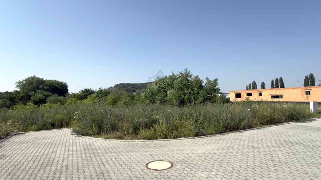  PRODEJ STAVEBNÍHO POZEMKU O CP 721 M² MIKULOV NA MORAVĚ - foto 3