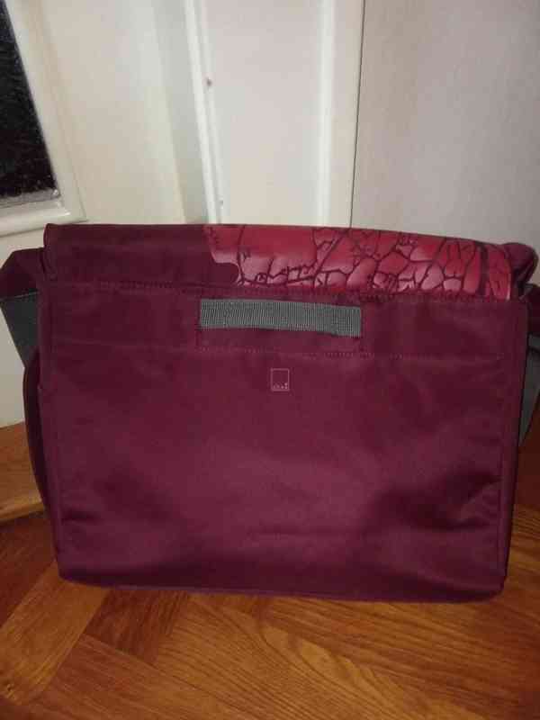 Dámská brašna přes rameno/ crossbody na notebook - foto 4