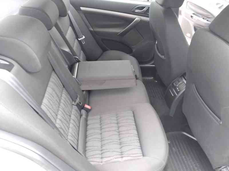 ŠKODA OCTAVIA 1.9 TDI ELEGANCE 77kW ČR,1.MAJITEL,SERVISKA - foto 14