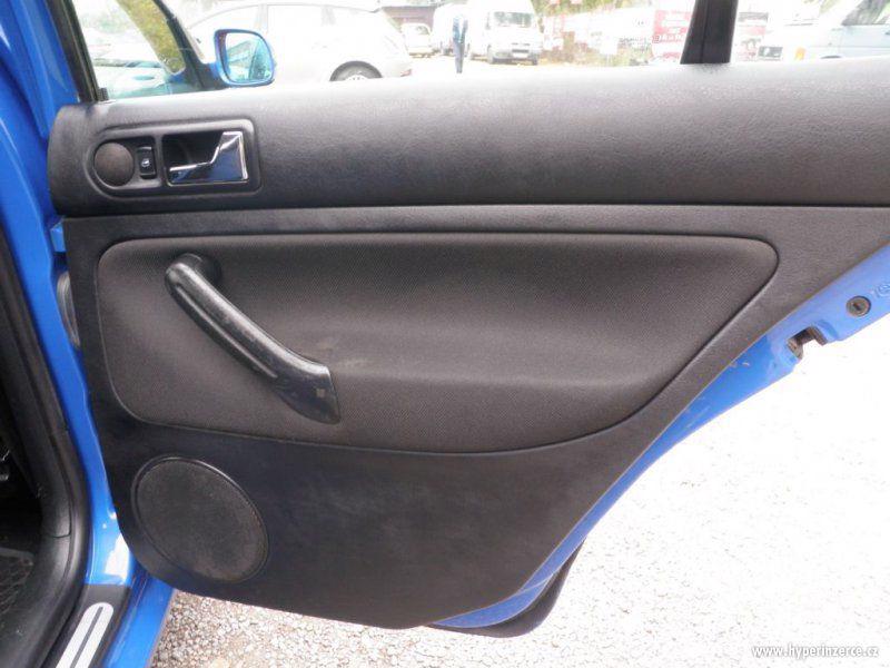 Volkswagen Golf 1.6, benzín, vyrobeno 2000, el. okna, STK, centrál, klima - foto 23