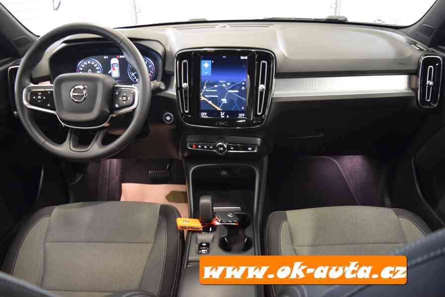 Volvo XC40 B3 120 kW 2022 - DPH - foto 14