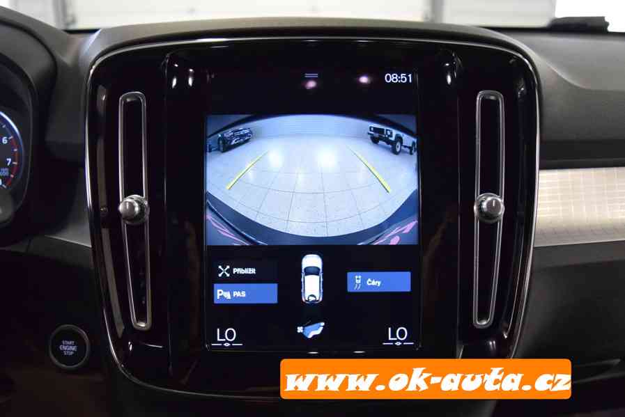 Volvo XC40 B3 120 kW 2022 - DPH - foto 20