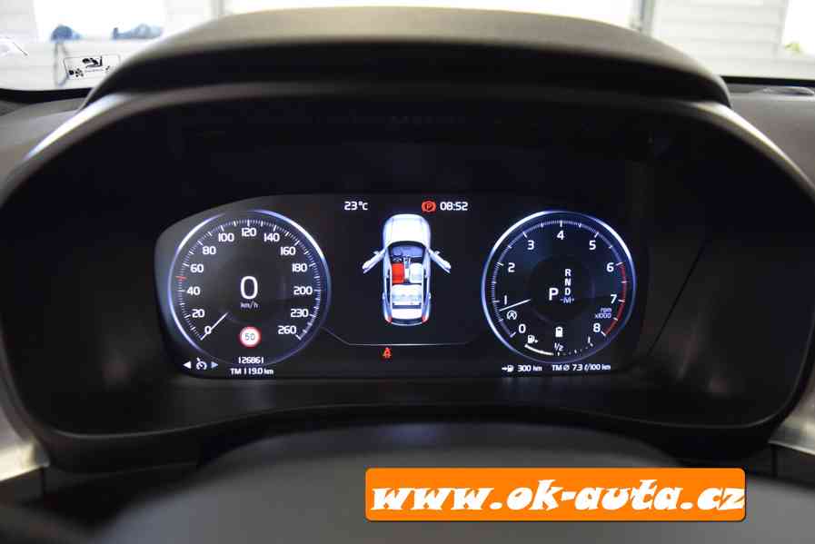 Volvo XC40 B3 120 kW 2022 - DPH - foto 22