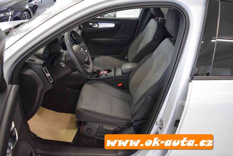 Volvo XC40 B3 120 kW 2022 - DPH - foto 9