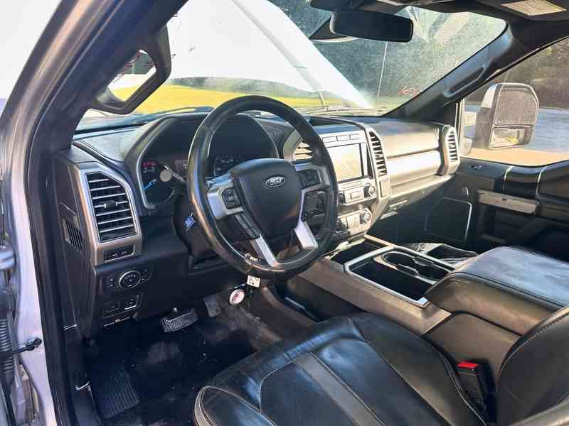 2019 Ford F350 Truck - foto 4