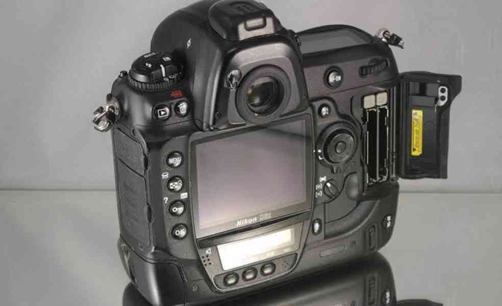 Nikon D3X **Profesionál *FX 24,5 MPix* 77500 Exp - foto 4