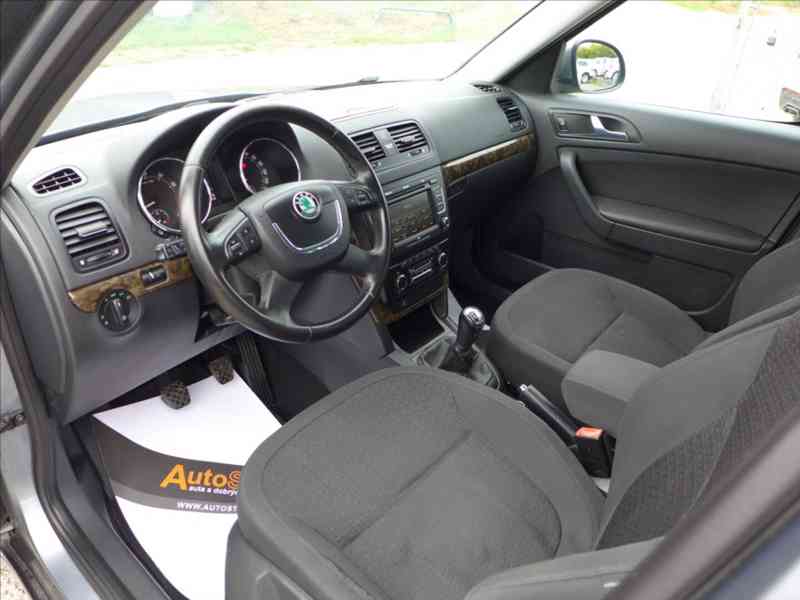 Škoda Yeti 1,2 TSi XENONY,DIGI AC,1.MAJ - foto 5
