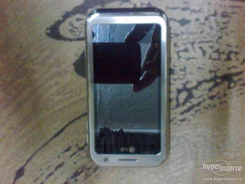 LG KM900 Arena - foto 1
