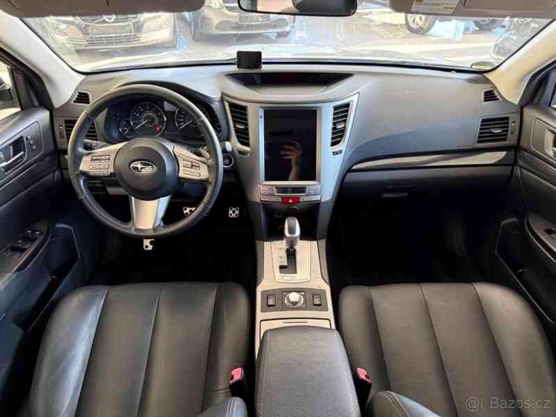 Subaru Legacy 2,5   T, GT 195 KW - foto 6