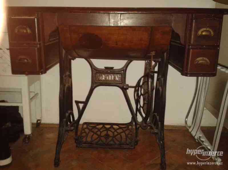 Šlapací šicí stroj Veritas - foto 2