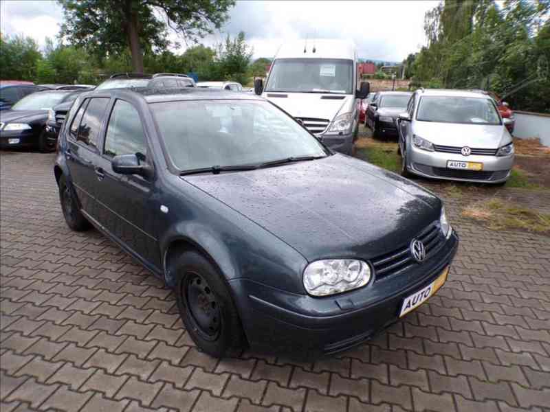 Volkswagen Golf 1,6 16V TAŽNÉ ZAŘÍZENÍ - foto 1