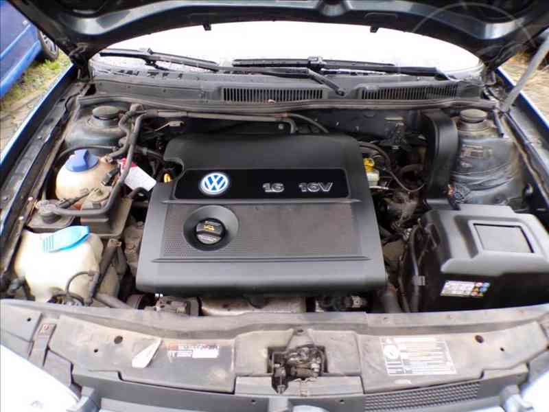 Volkswagen Golf 1,6 16V TAŽNÉ ZAŘÍZENÍ - foto 12