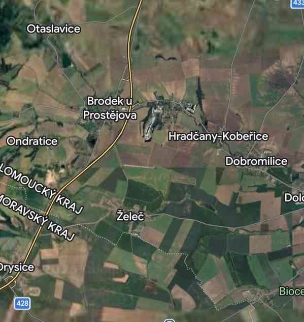 Investiční pozemek (255 m²) – Dobromilice - foto 4
