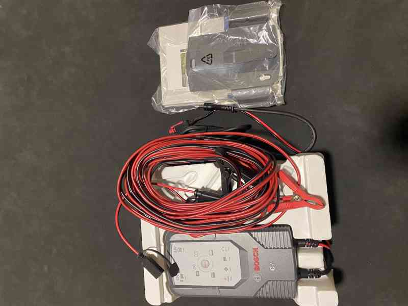 nabíječka Bosch C7 nová - foto 1