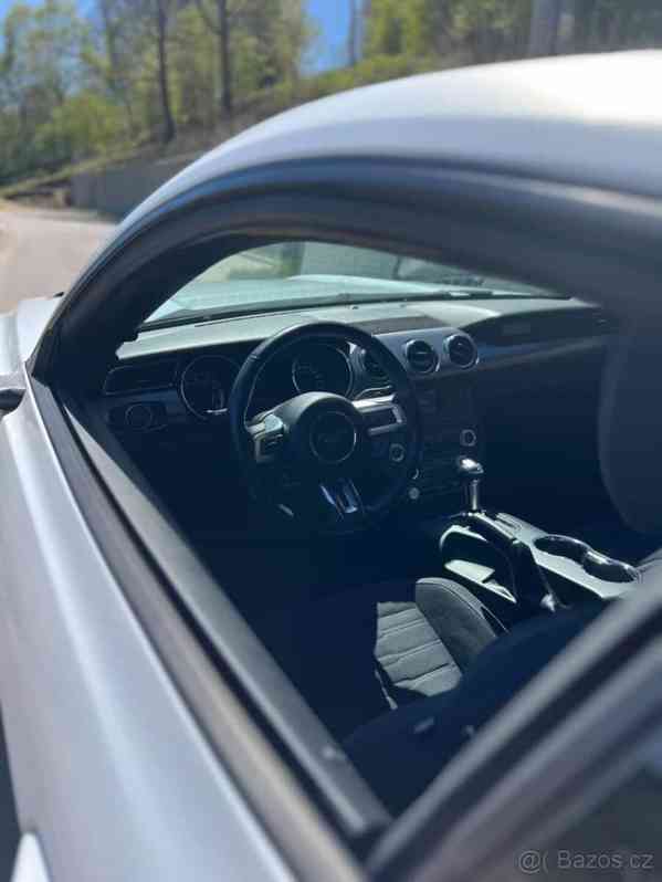 Ford Mustang 5,0   V8 GT | 324 kW | Automat - foto 4