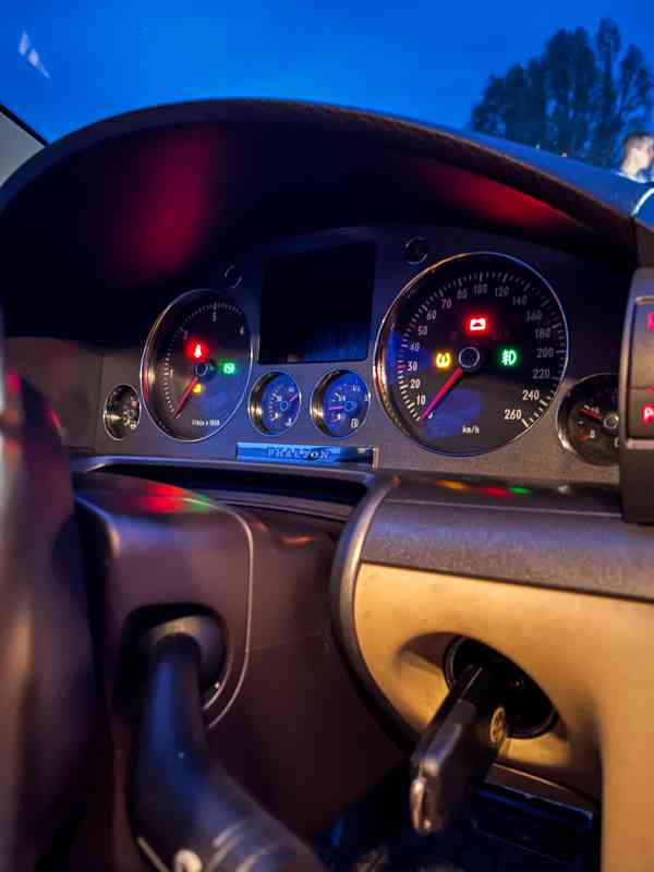 Volkswagen phaeton  - foto 8