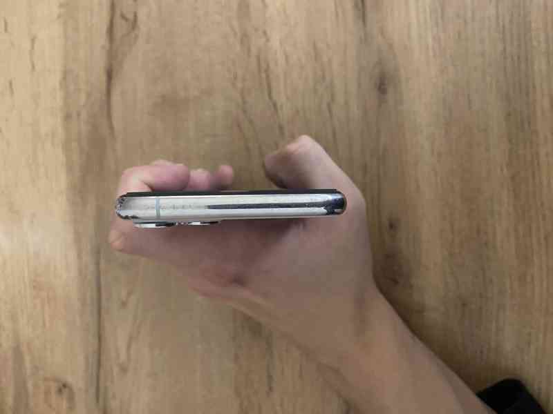 iPhone 11 Pro 64 GB - Perfektní stav - foto 5